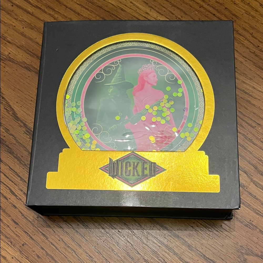 Wicked Sock gift set, new